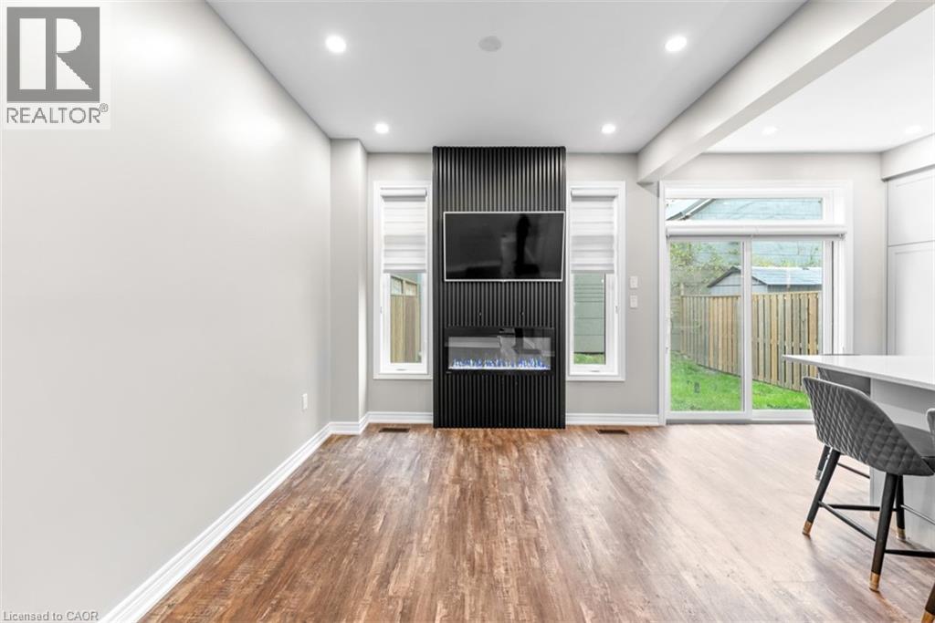 12 Lindsay Way, Grimsby, Ontario  L3M 0H6 - Photo 13 - 40794775