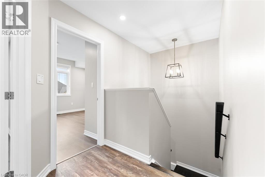 12 Lindsay Way, Grimsby, Ontario  L3M 0H6 - Photo 19 - 40794775