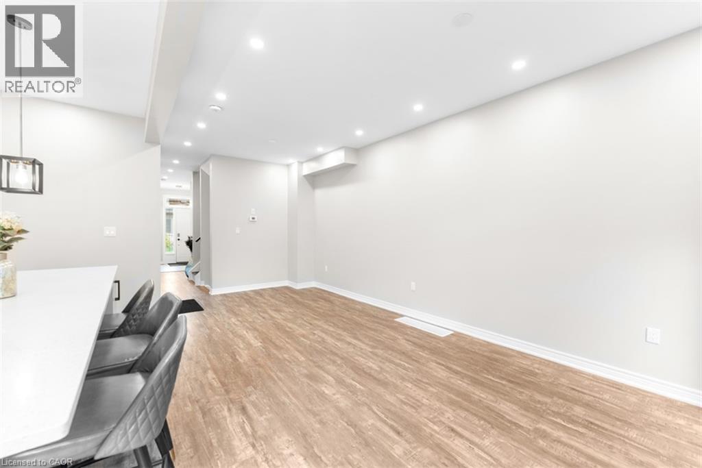 12 Lindsay Way, Grimsby, Ontario  L3M 0H6 - Photo 7 - 40794775