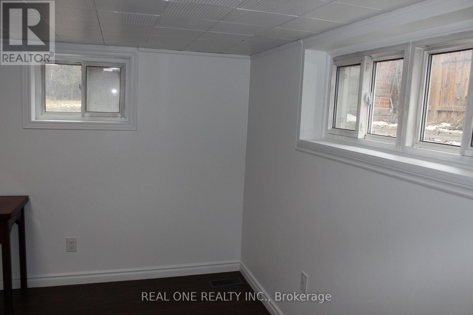 30 Maida Vale, Toronto, Ontario  M1K 2X9 - Photo 11 - E12646116