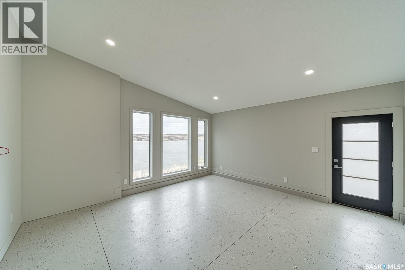 12 Sunset Boulevard, North Grove, Saskatchewan  S0G 1P0 - Photo 41 - SK025841