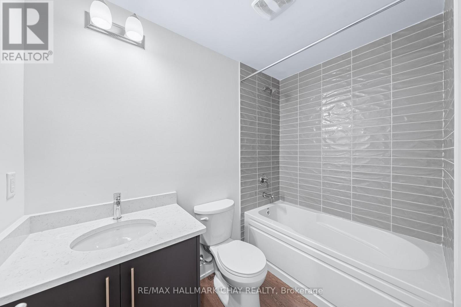 16 - 6 Sayers Lane, Richmond Hill, Ontario  L4E 1J4 - Photo 11 - N12646058