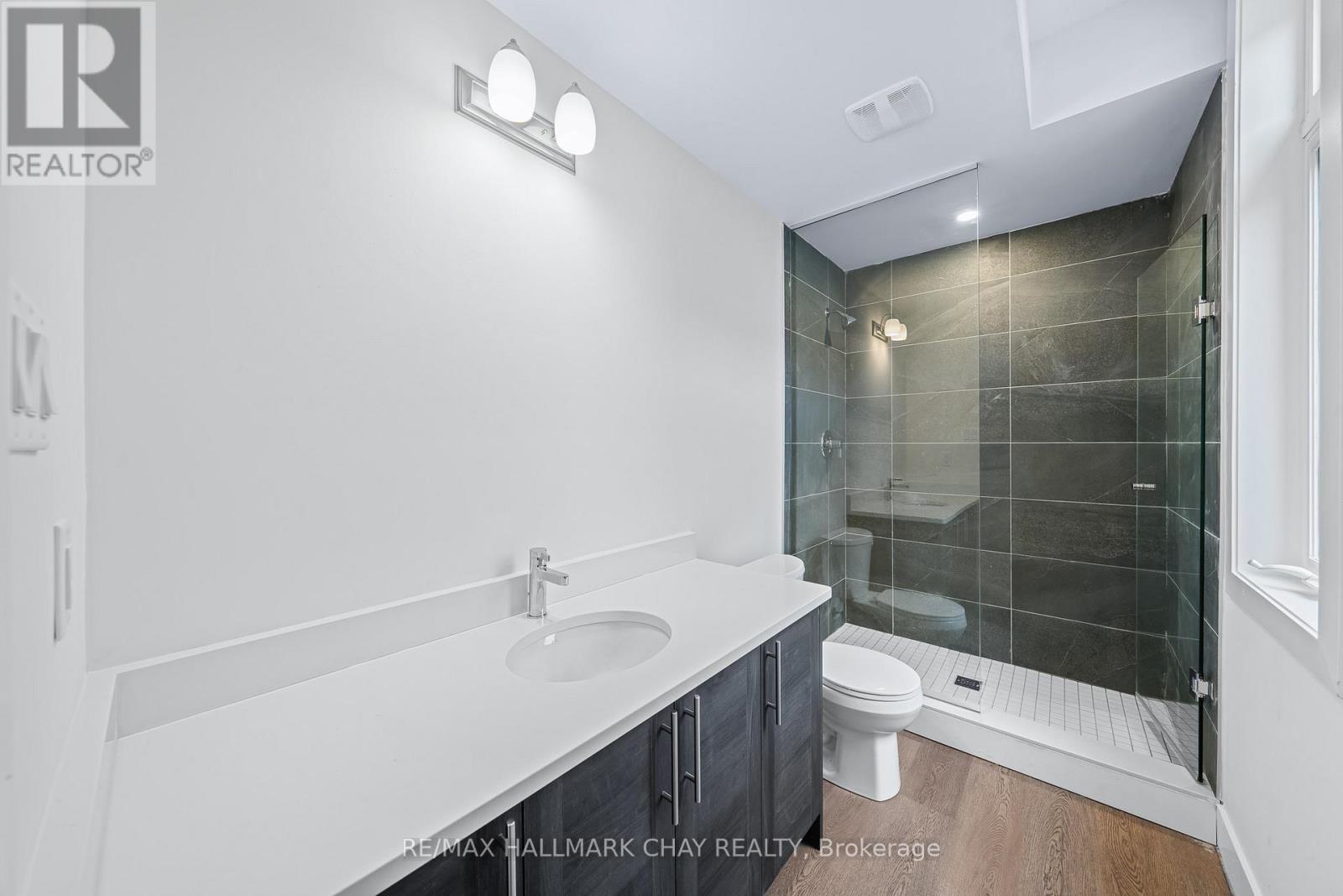 16 - 6 Sayers Lane, Richmond Hill, Ontario  L4E 1J4 - Photo 19 - N12646058