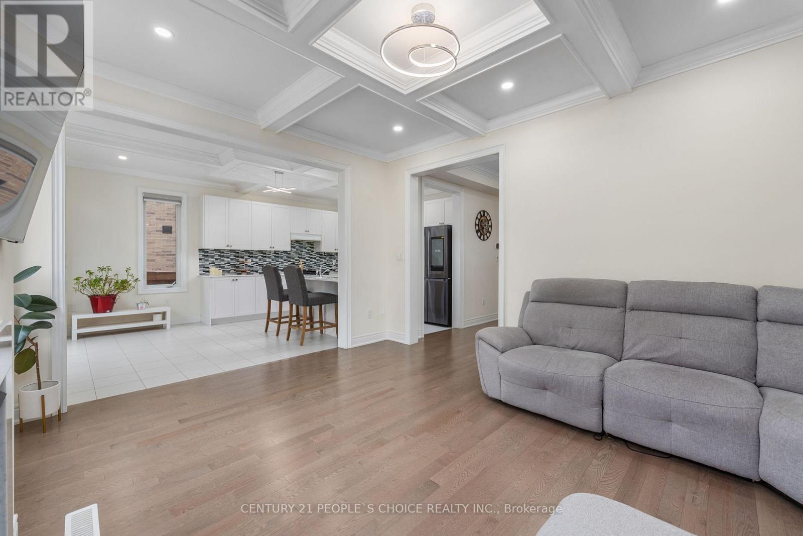 64 Coldwell Bay Circle, Vaughan, Ontario  L4H 5E9 - Photo 11 - N12646078