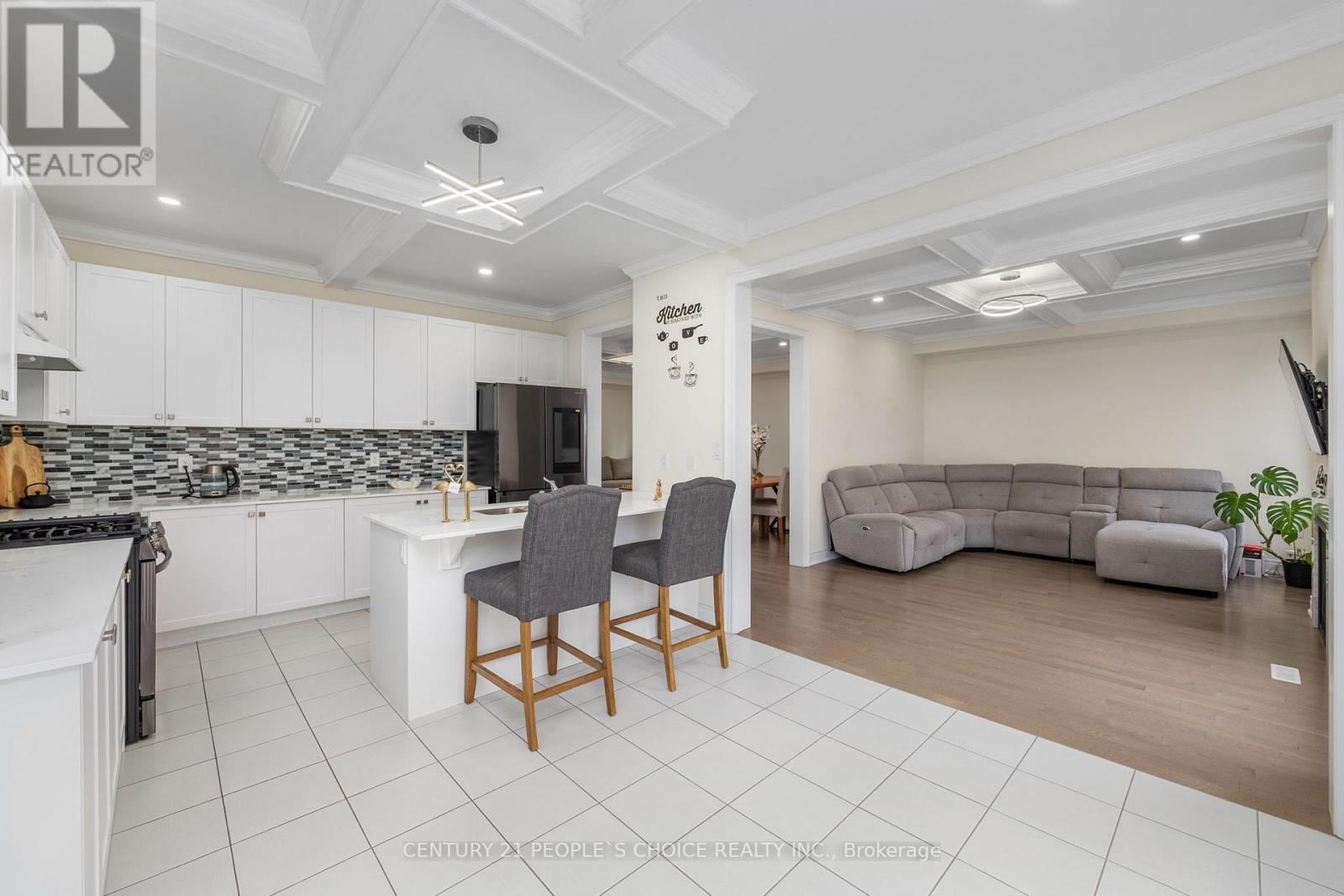 64 Coldwell Bay Circle, Vaughan, Ontario  L4H 5E9 - Photo 14 - N12646078