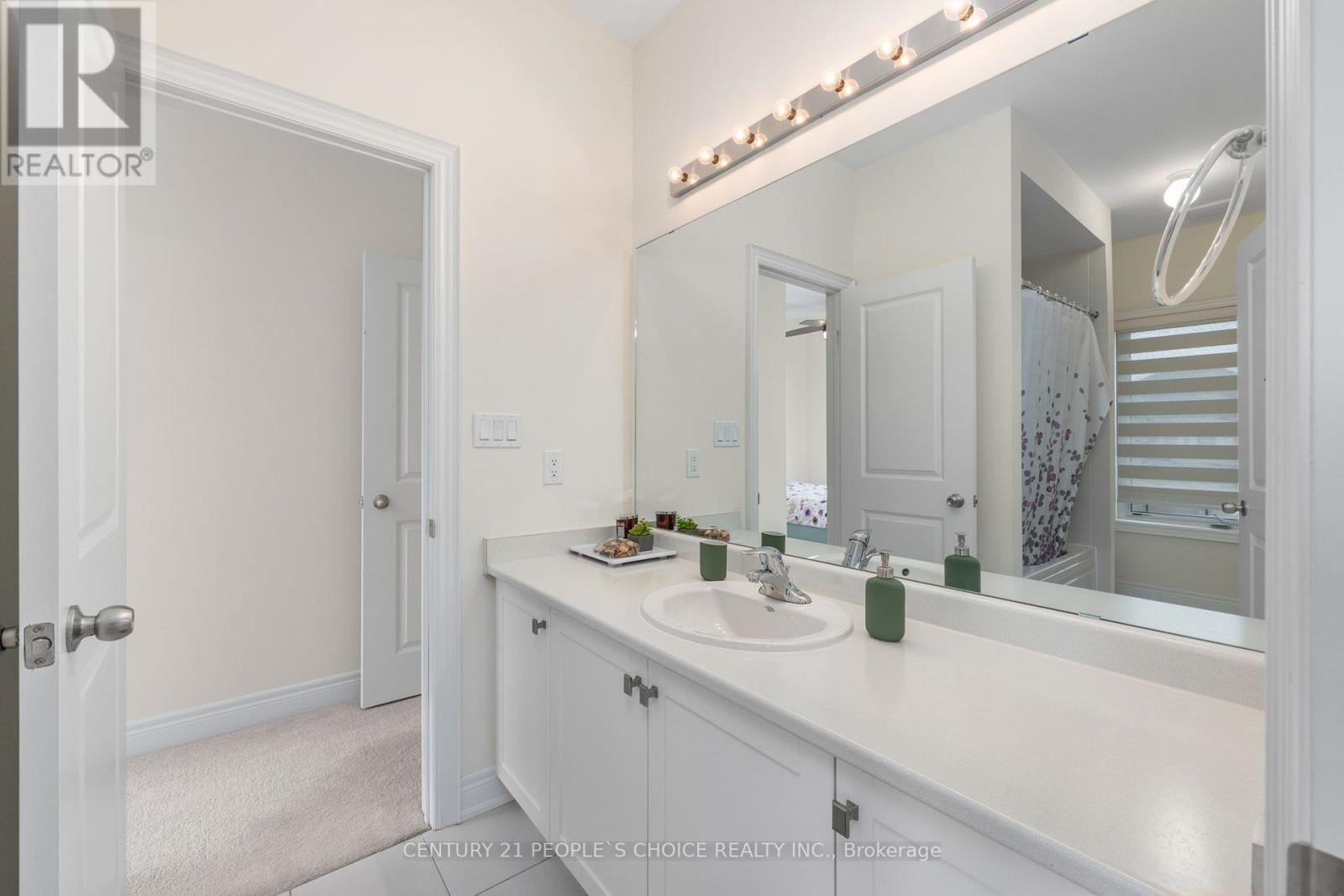 64 Coldwell Bay Circle, Vaughan, Ontario  L4H 5E9 - Photo 30 - N12646078