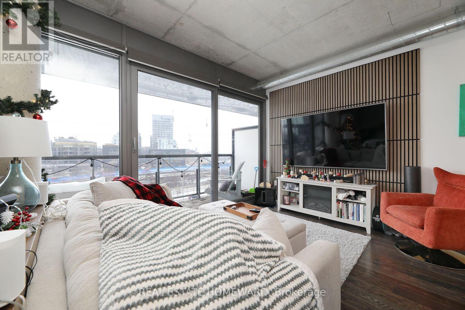 520 - 32 Trolley Crescent, Toronto, Ontario  M5A 0E8 - Photo 6 - C12632342