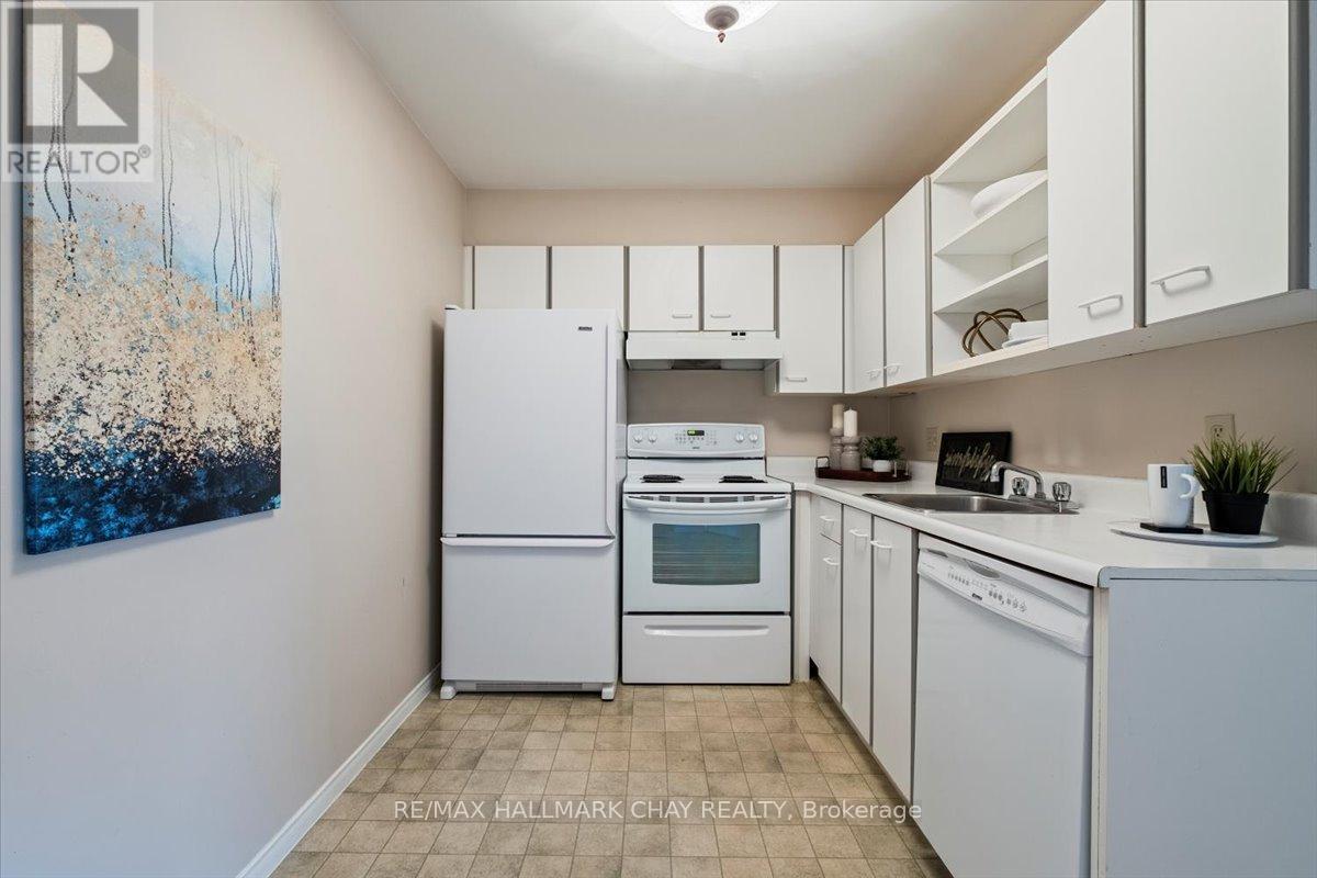 206 - 120 Bell Farm Road, Barrie, Ontario  L4M 6J2 - Photo 12 - S12646054