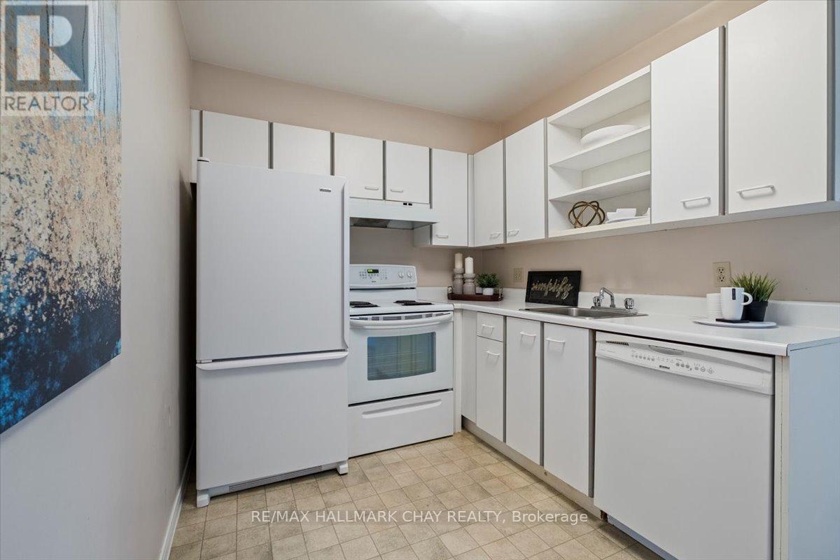 206 - 120 Bell Farm Road, Barrie, Ontario  L4M 6J2 - Photo 13 - S12646054