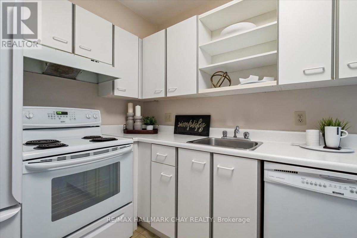 206 - 120 Bell Farm Road, Barrie, Ontario  L4M 6J2 - Photo 14 - S12646054