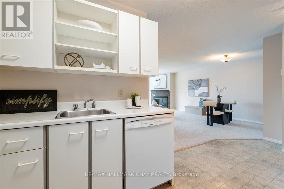 206 - 120 Bell Farm Road, Barrie, Ontario  L4M 6J2 - Photo 16 - S12646054