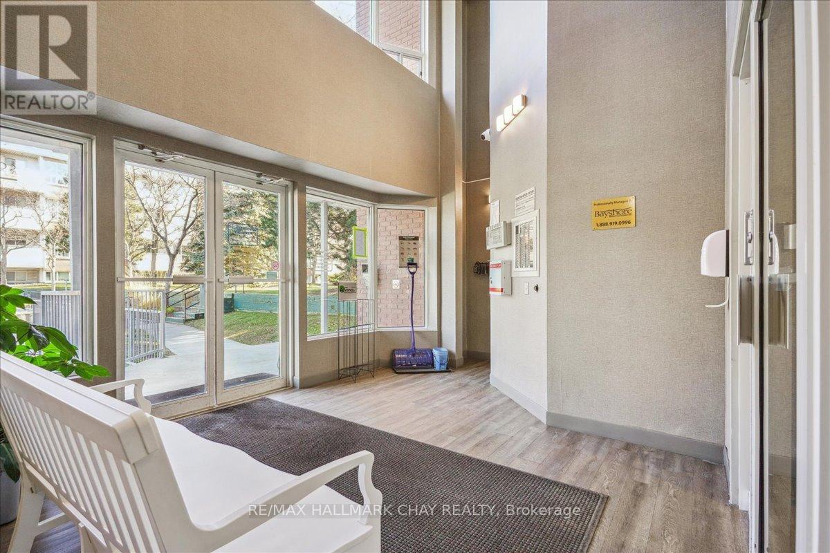 206 - 120 Bell Farm Road, Barrie, Ontario  L4M 6J2 - Photo 4 - S12646054