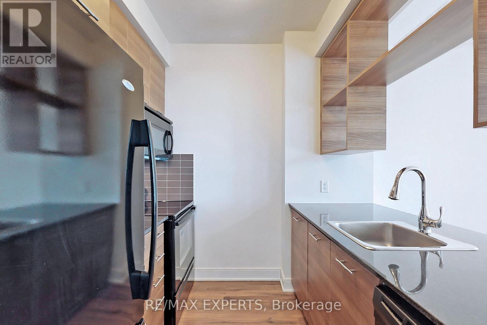 Ph 6 - 125 Village Green Square, Toronto, Ontario  M1S 0L1 - Photo 3 - E12645442