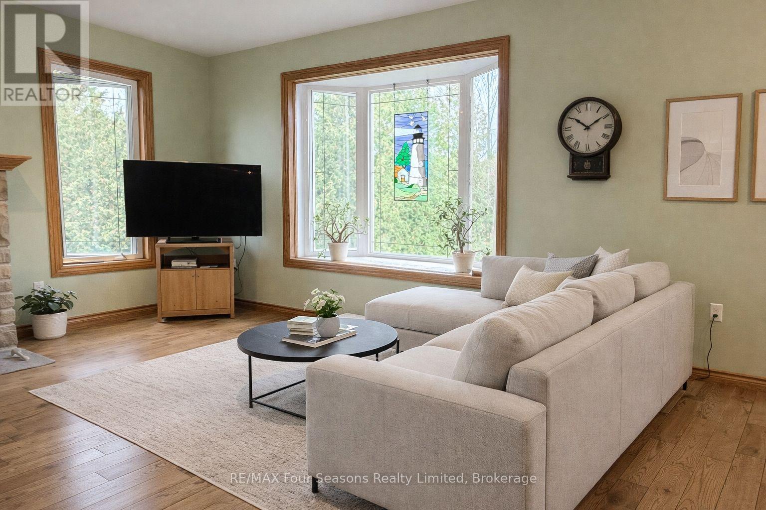 229 S Rankin Street, Saugeen Shores, Ontario  N0H 2L0 - Photo 25 - X12062589