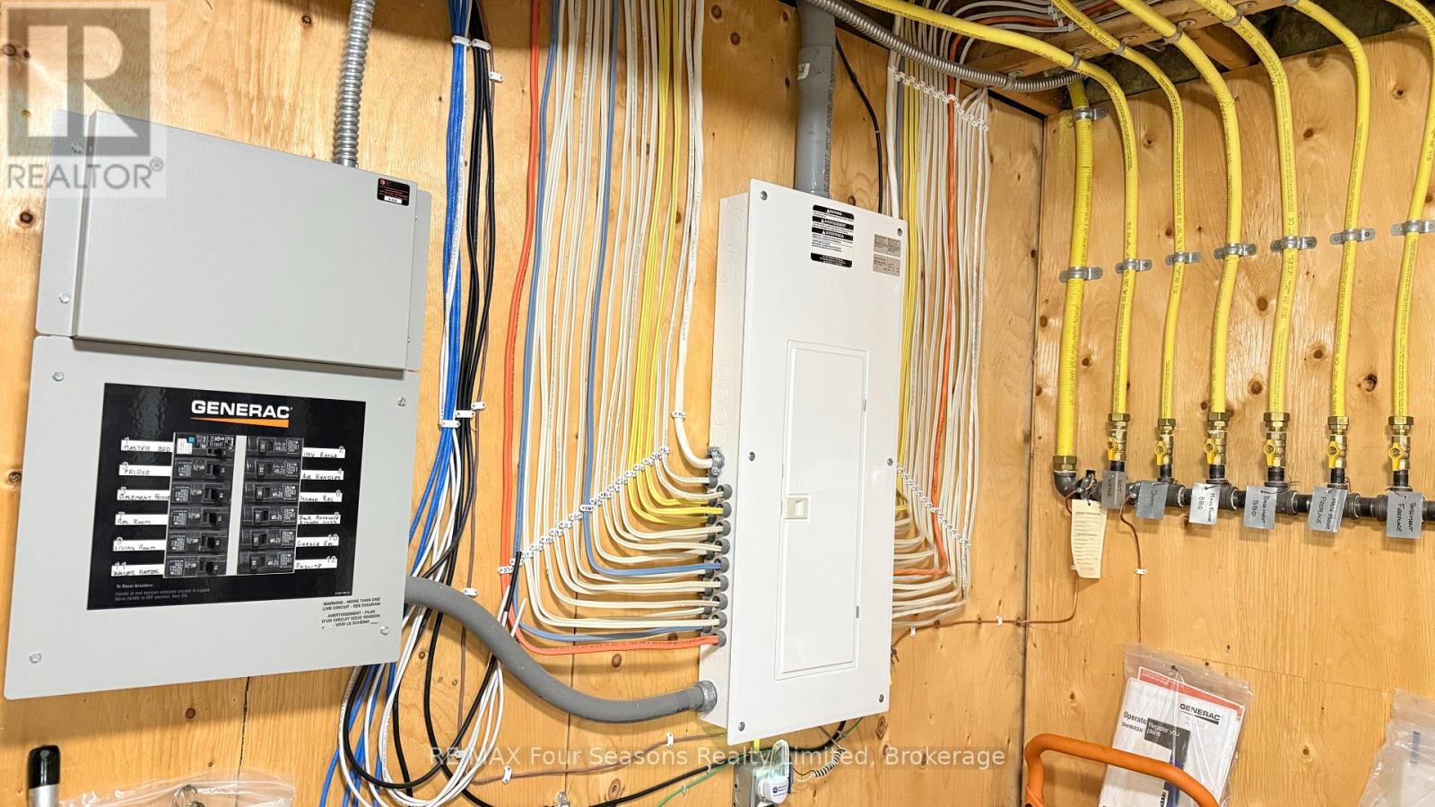 229 S Rankin Street, Saugeen Shores, Ontario  N0H 2L0 - Photo 41 - X12062589