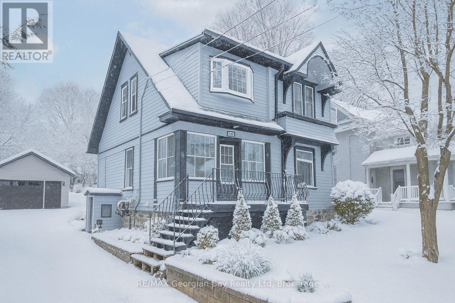 641 Bay Street, Midland, Ontario  L4R 1L8 - Photo 2 - S12516836