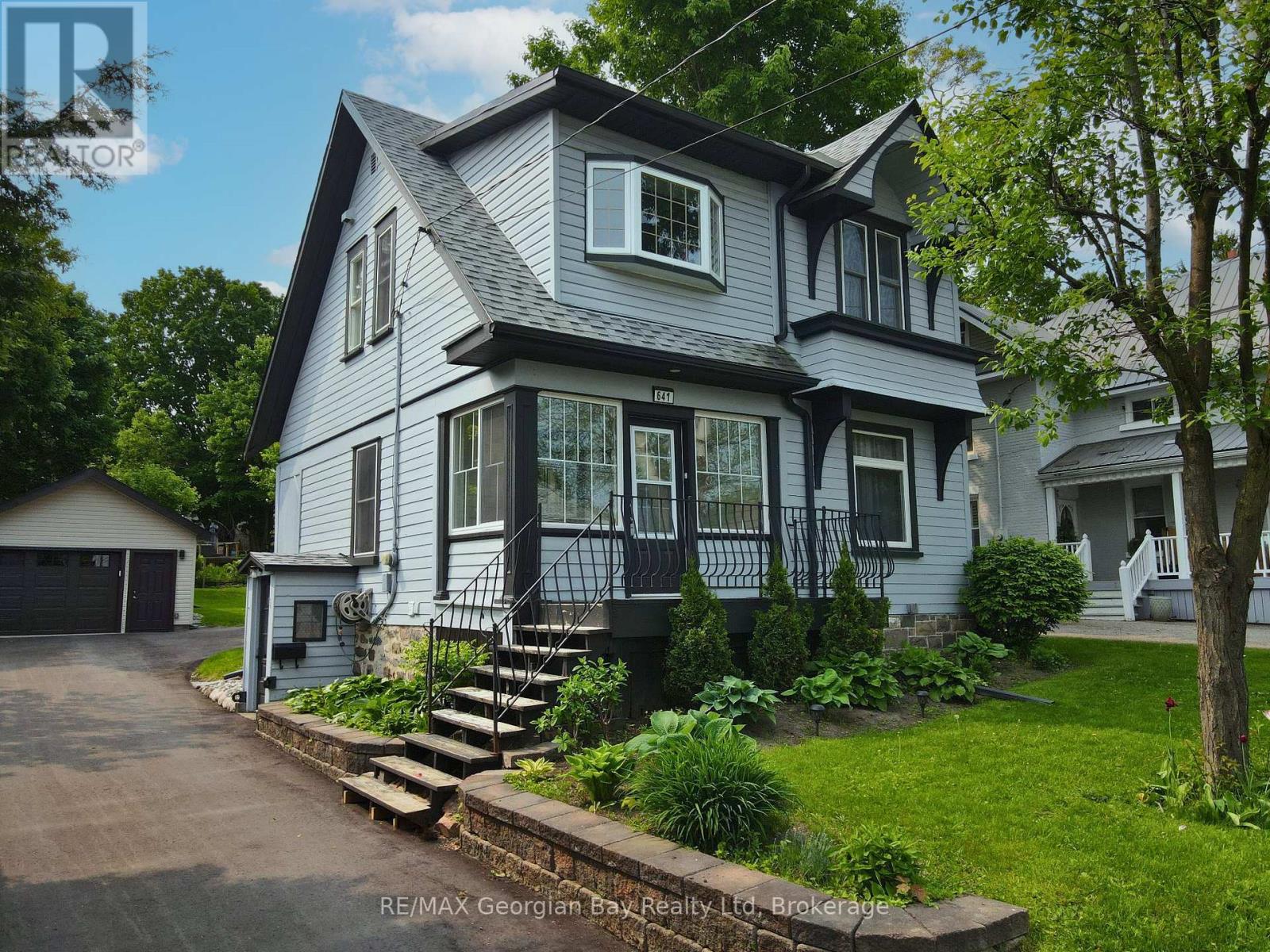 641 BAY STREET, Midland, Ontario