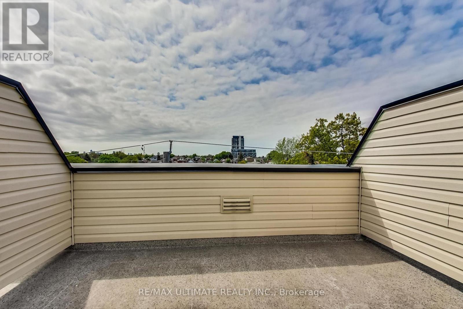 214 - 370 Hopewell Avenue, Toronto, Ontario  M6E 2S2 - Photo 21 - W12646026