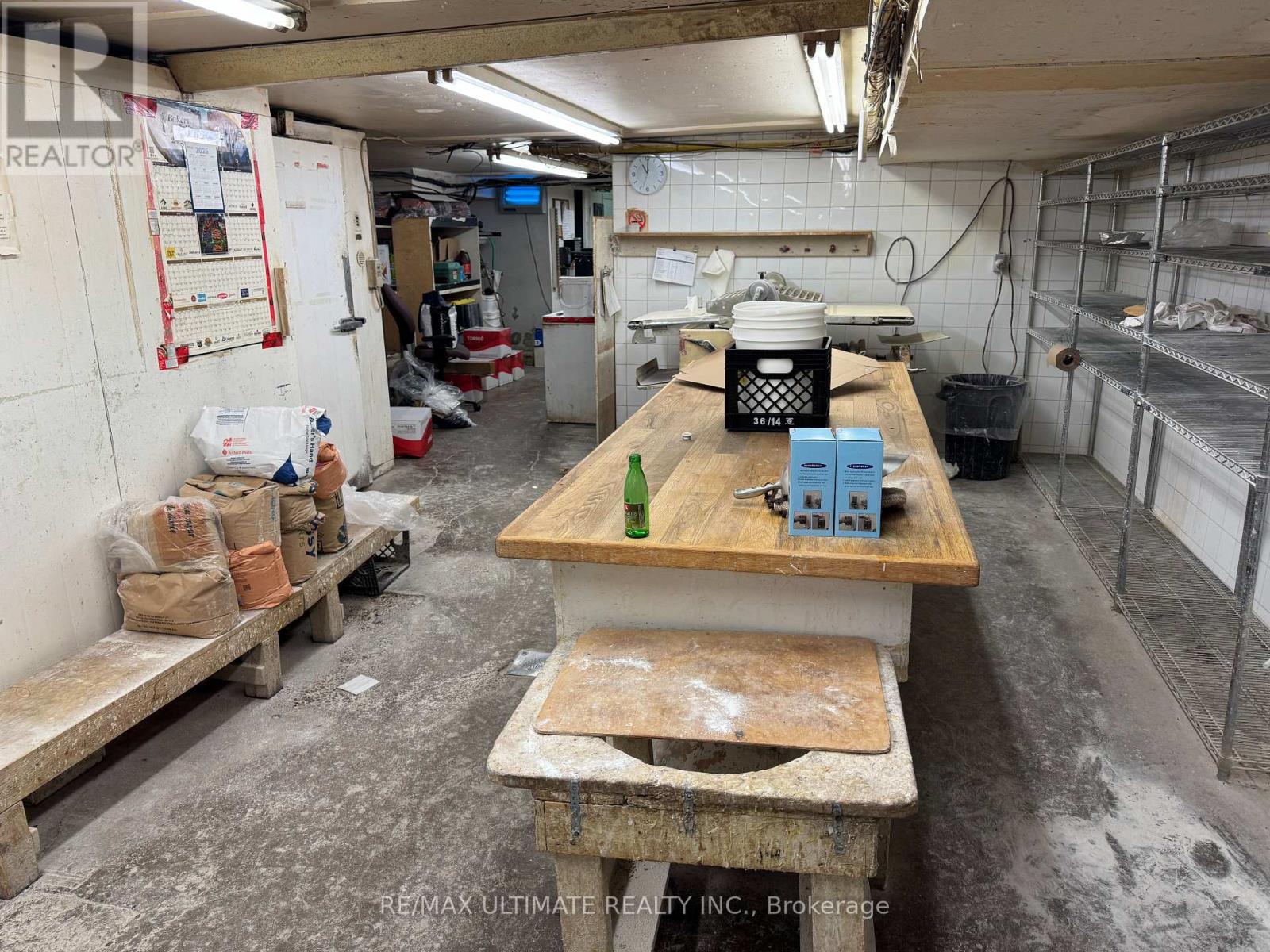 6 - 385 The West Mall, Toronto, Ontario  M9C 1E7 - Photo 10 - W12646032