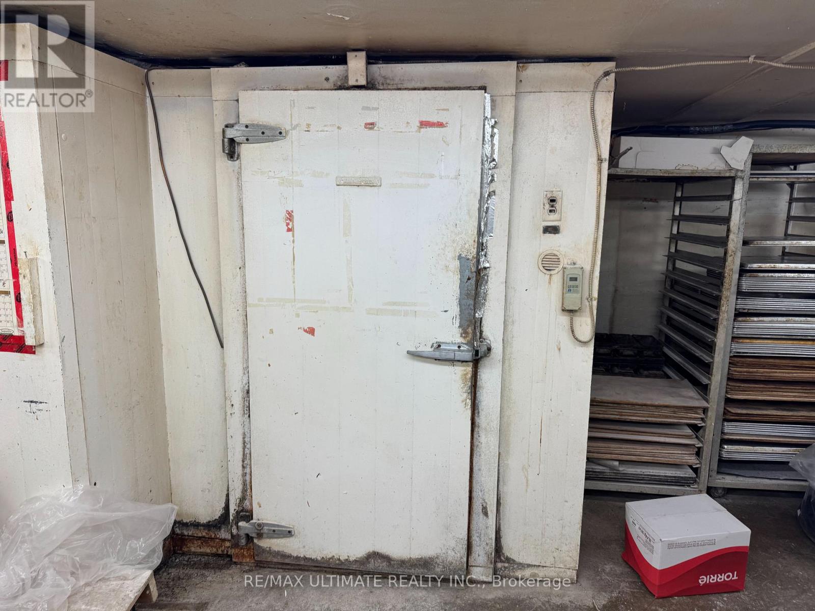 6 - 385 The West Mall, Toronto, Ontario  M9C 1E7 - Photo 12 - W12646032