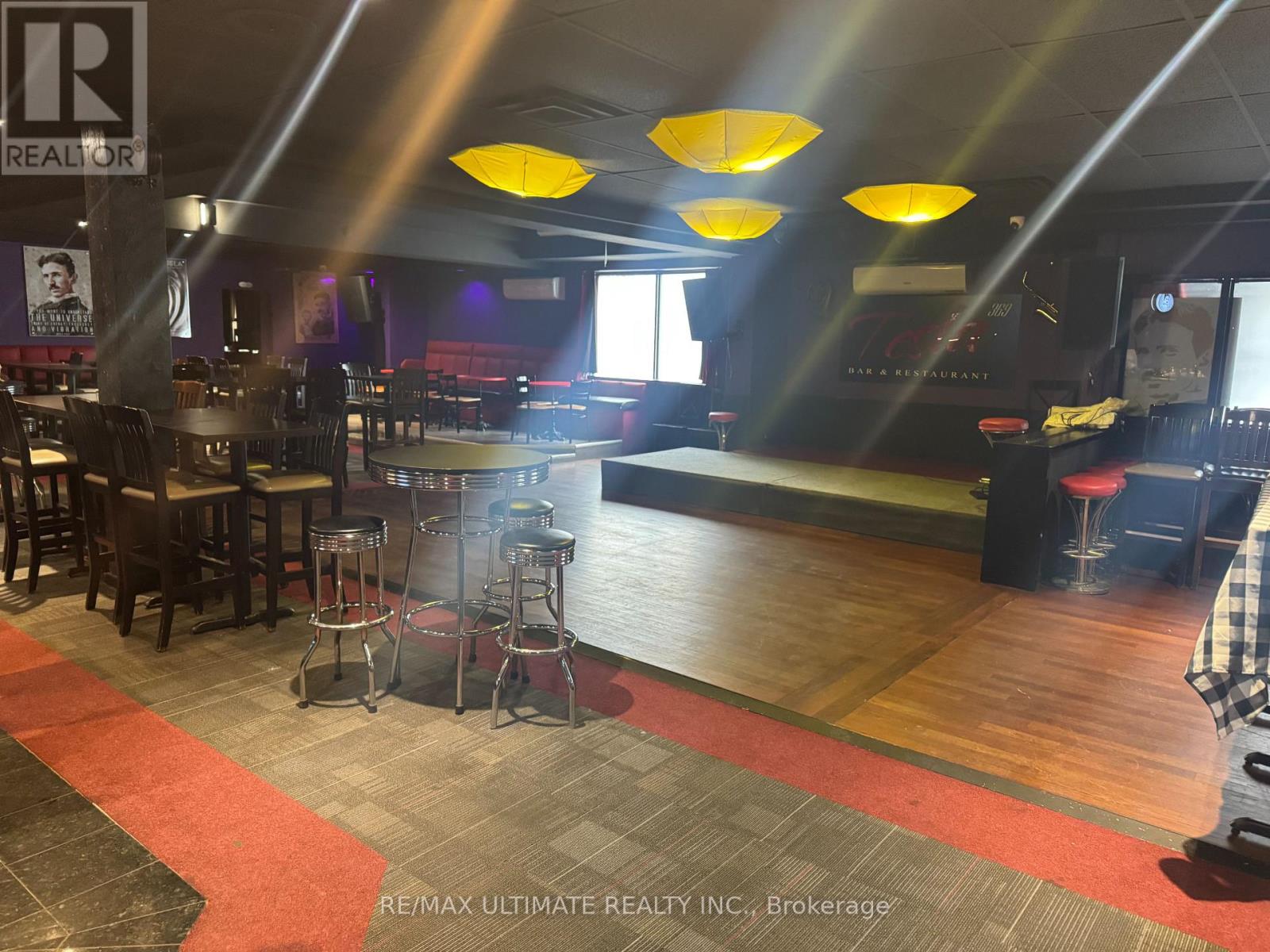 6 - 385 The West Mall, Toronto, Ontario  M9C 1E7 - Photo 4 - W12646032