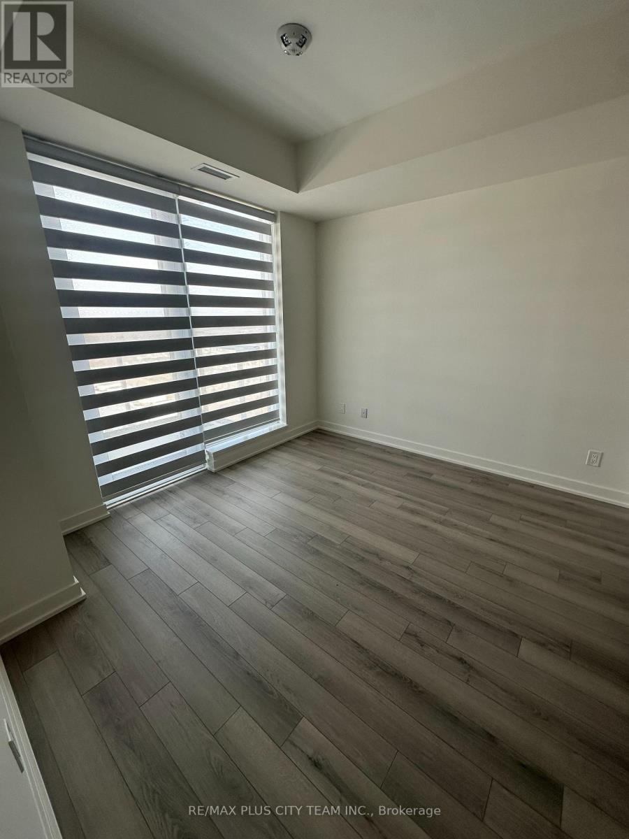 1804 - 3079 Trafalgar Road, Oakville, Ontario  L6H 8C5 - Photo 3 - W12646038