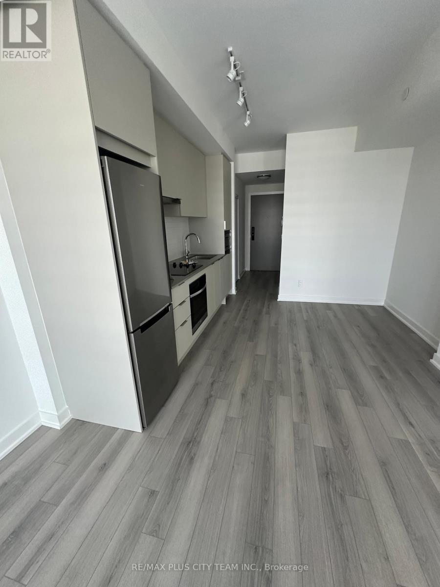 1804 - 3079 Trafalgar Road, Oakville, Ontario  L6H 8C5 - Photo 4 - W12646038