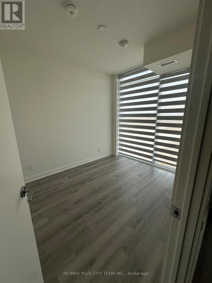 1804 - 3079 Trafalgar Road, Oakville, Ontario  L6H 8C5 - Photo 5 - W12646038