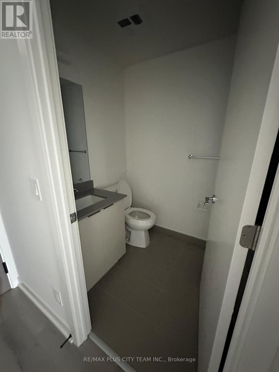 1804 - 3079 Trafalgar Road, Oakville, Ontario  L6H 8C5 - Photo 6 - W12646038