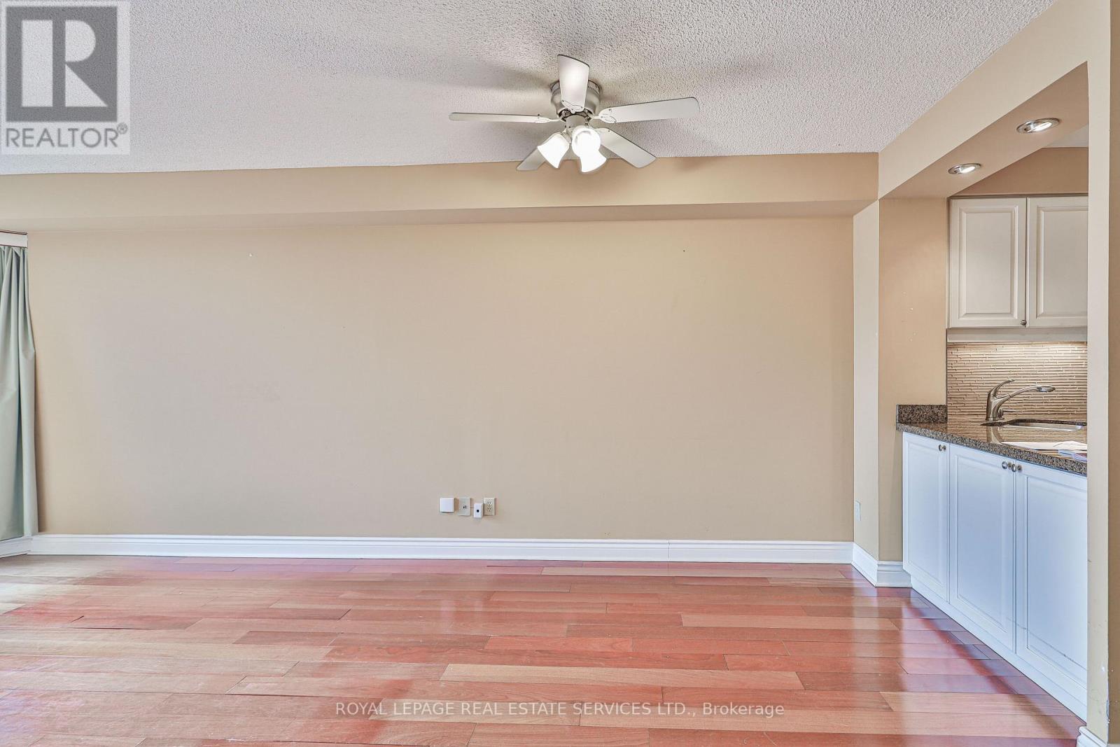 512 - 2267 Lake Shore Boulevard W, Toronto, Ontario  M8V 3X2 - Photo 15 - W12646040