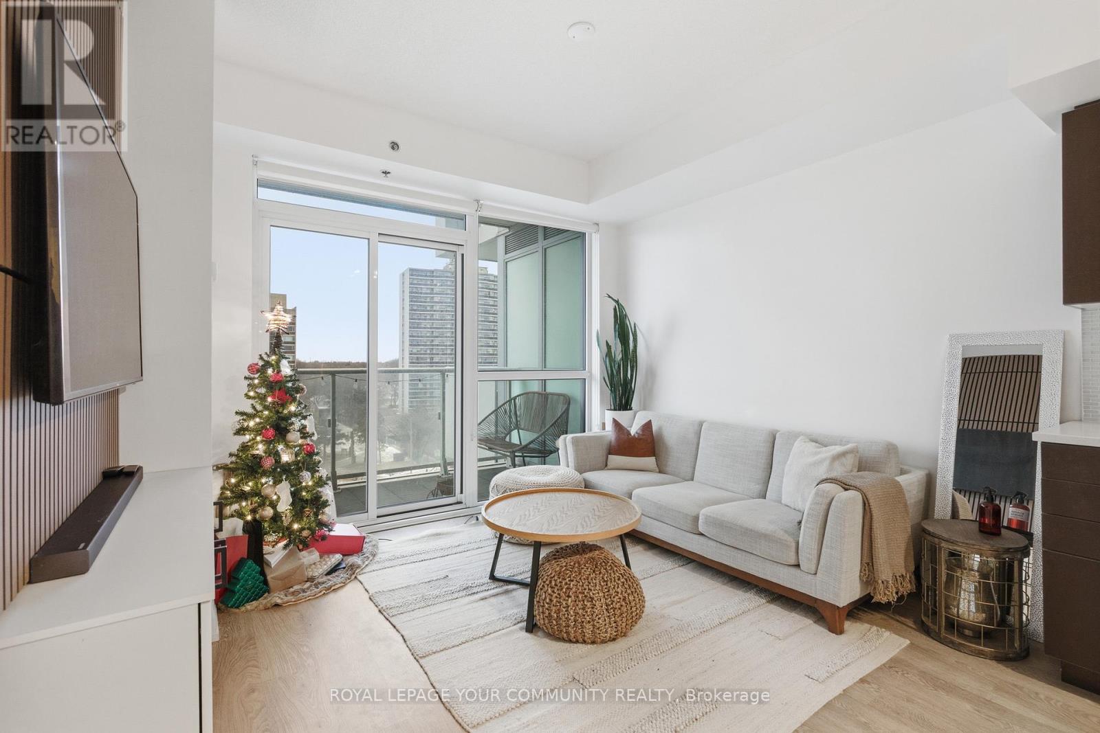 604 - 55 Speers Road, Oakville, Ontario  L6K 0H9 - Photo 11 - W12646042