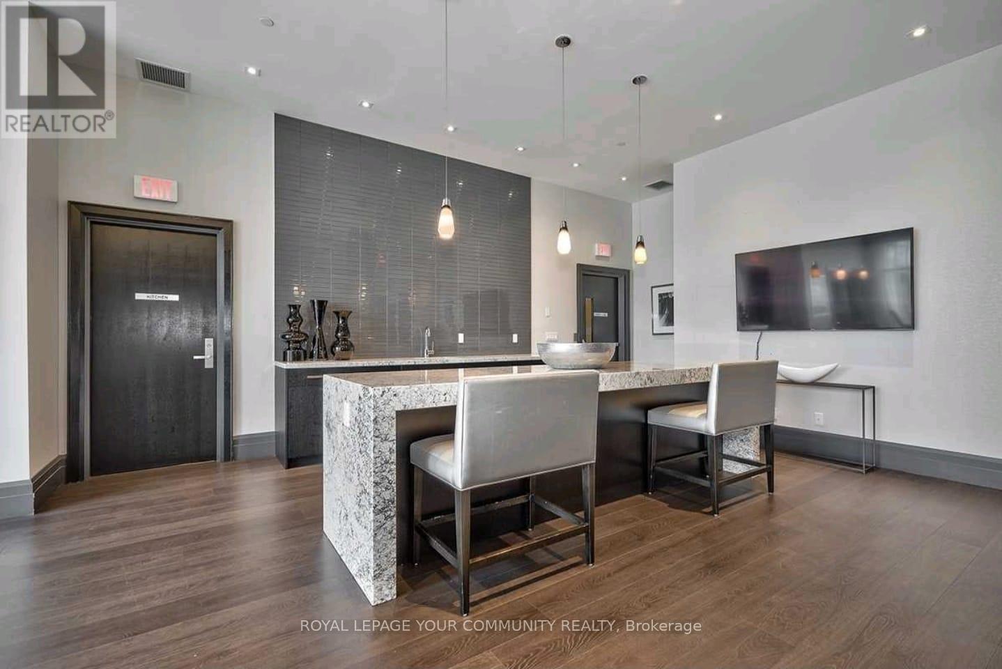 604 - 55 Speers Road, Oakville, Ontario  L6K 0H9 - Photo 26 - W12646042