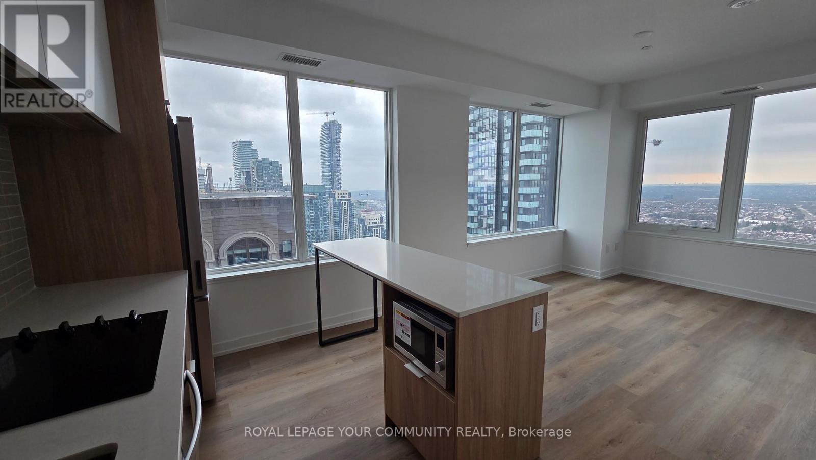 3808 - 395 Square One Drive, Mississauga, Ontario  L5B 0P6 - Photo 7 - W12646088