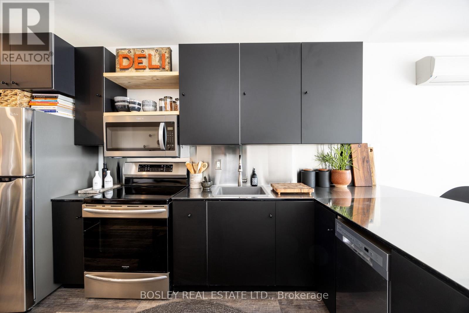 1007 Weston Road, Toronto, Ontario  M6N 3R9 - Photo 10 - W12646090