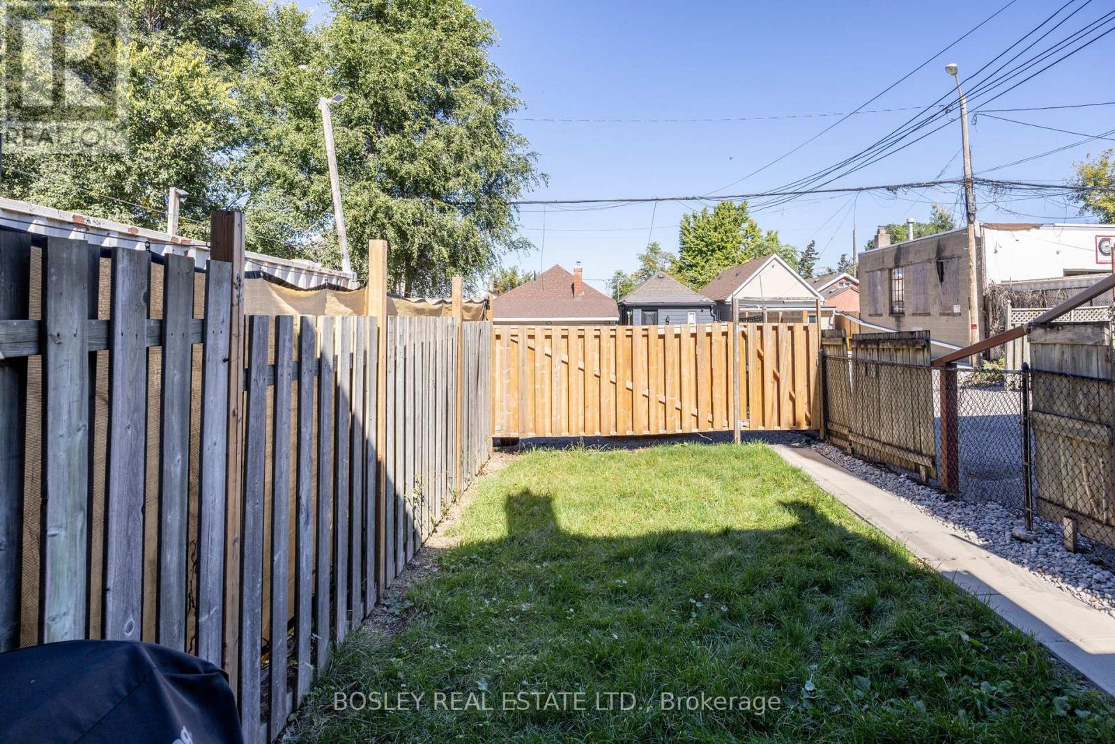 1007 Weston Road, Toronto, Ontario  M6N 3R9 - Photo 41 - W12646090