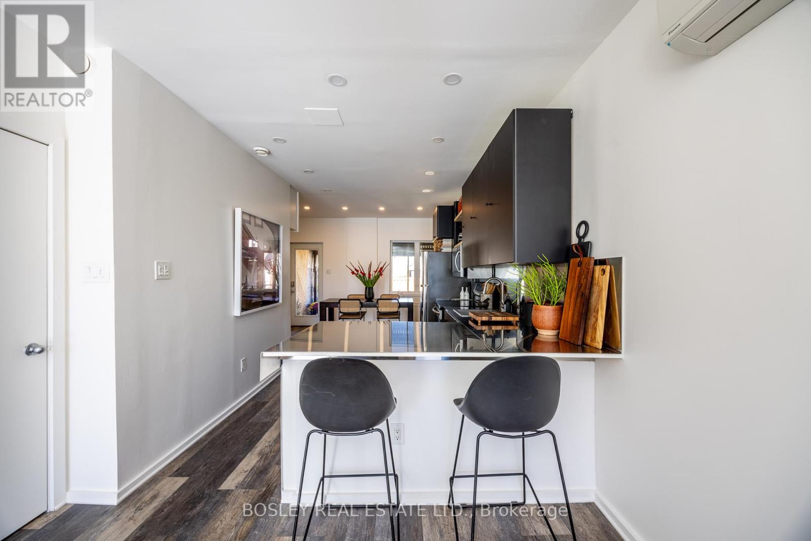 1007 Weston Road, Toronto, Ontario  M6N 3R9 - Photo 7 - W12646090