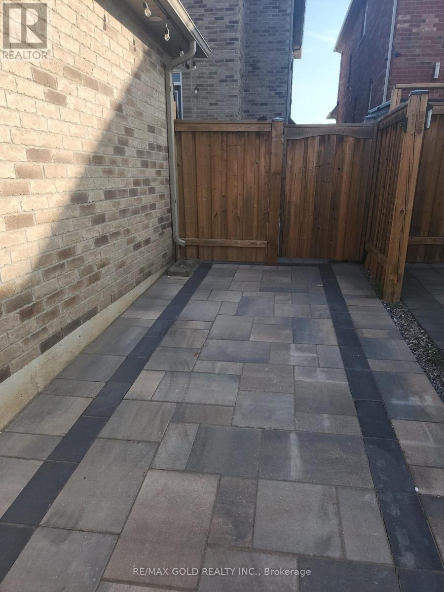 Basement - 5349 Tenth Line W, Mississauga, Ontario  L5M 7C2 - Photo 16 - W12646102