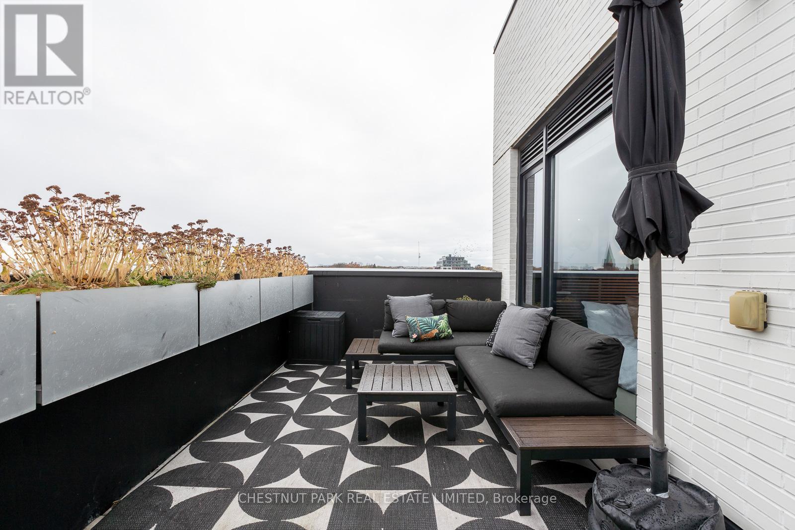 604 - 530 Indian Grove, Toronto, Ontario  M6P 2J2 - Photo 19 - W12646122