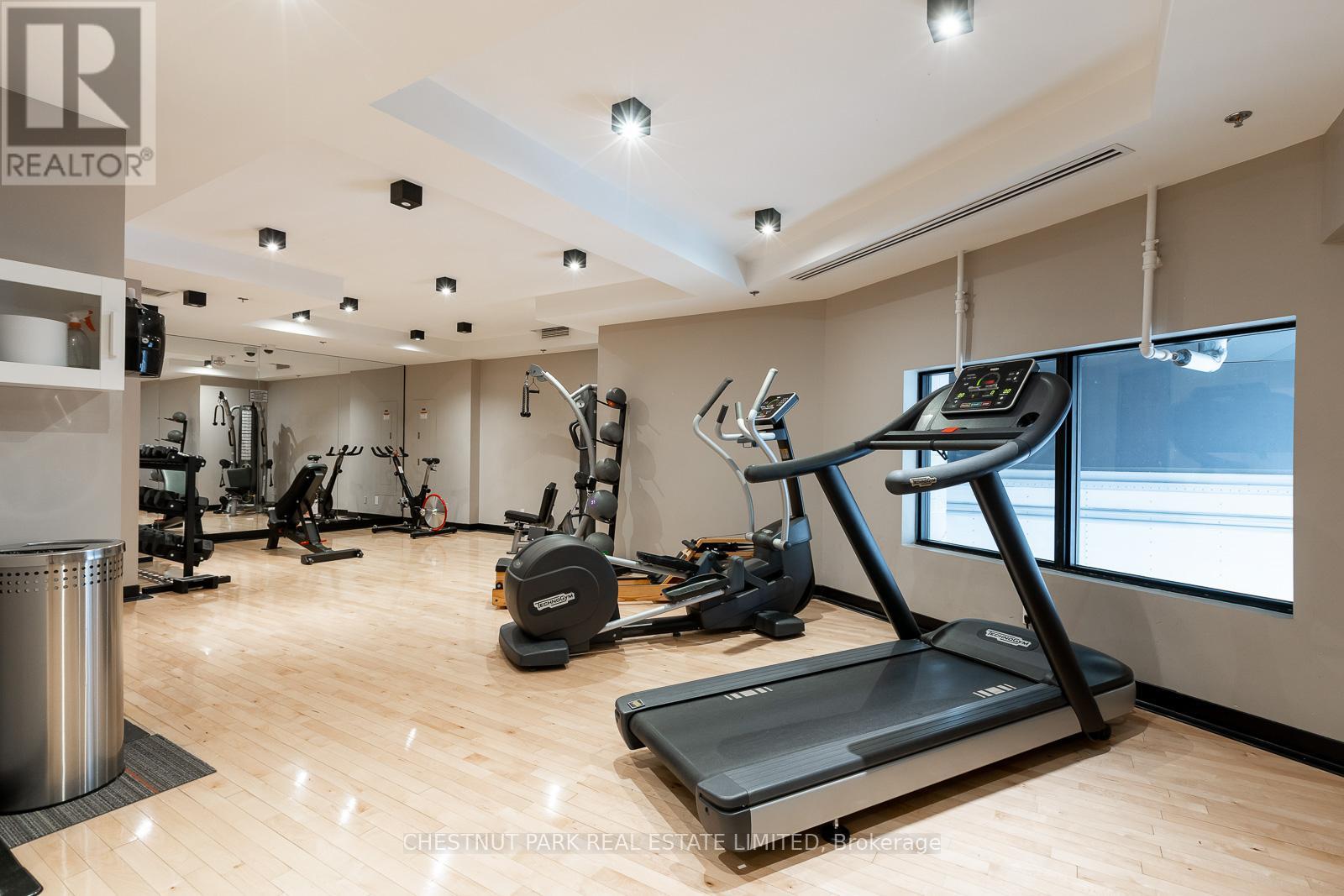 604 - 530 Indian Grove, Toronto, Ontario  M6P 2J2 - Photo 22 - W12646122