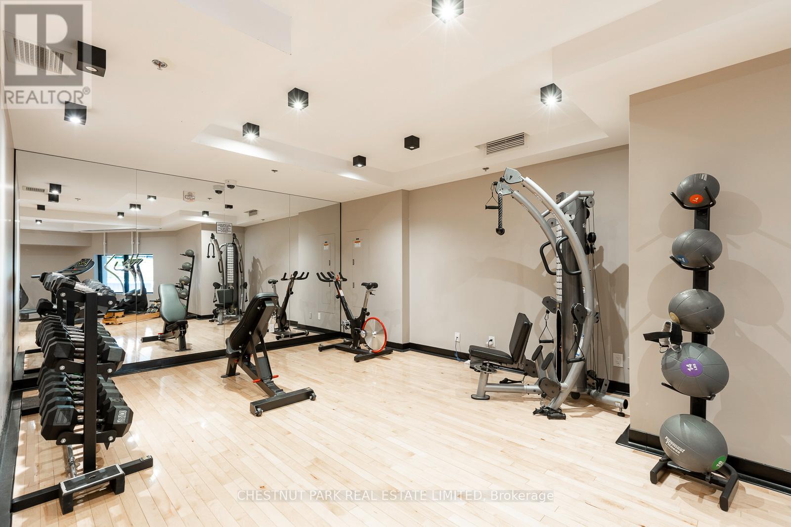 604 - 530 Indian Grove, Toronto, Ontario  M6P 2J2 - Photo 23 - W12646122