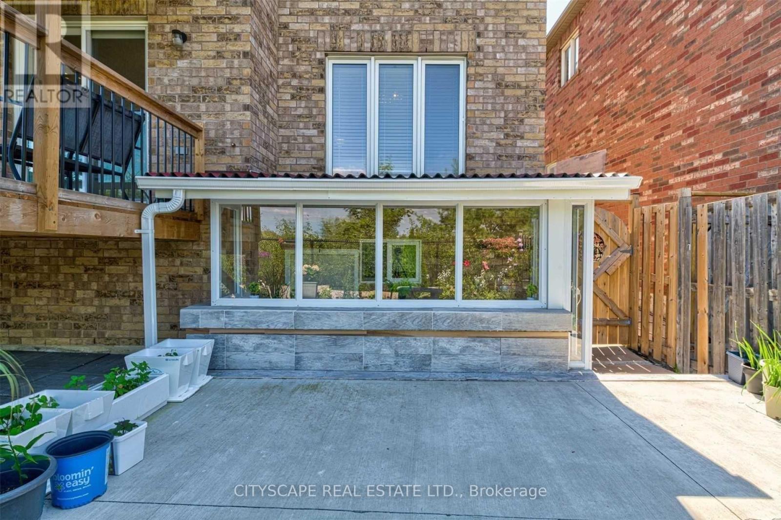 Bsmt - 7091 Benjamin Court E, Mississauga, Ontario  L5W 0E1 - Photo 2 - W12646124