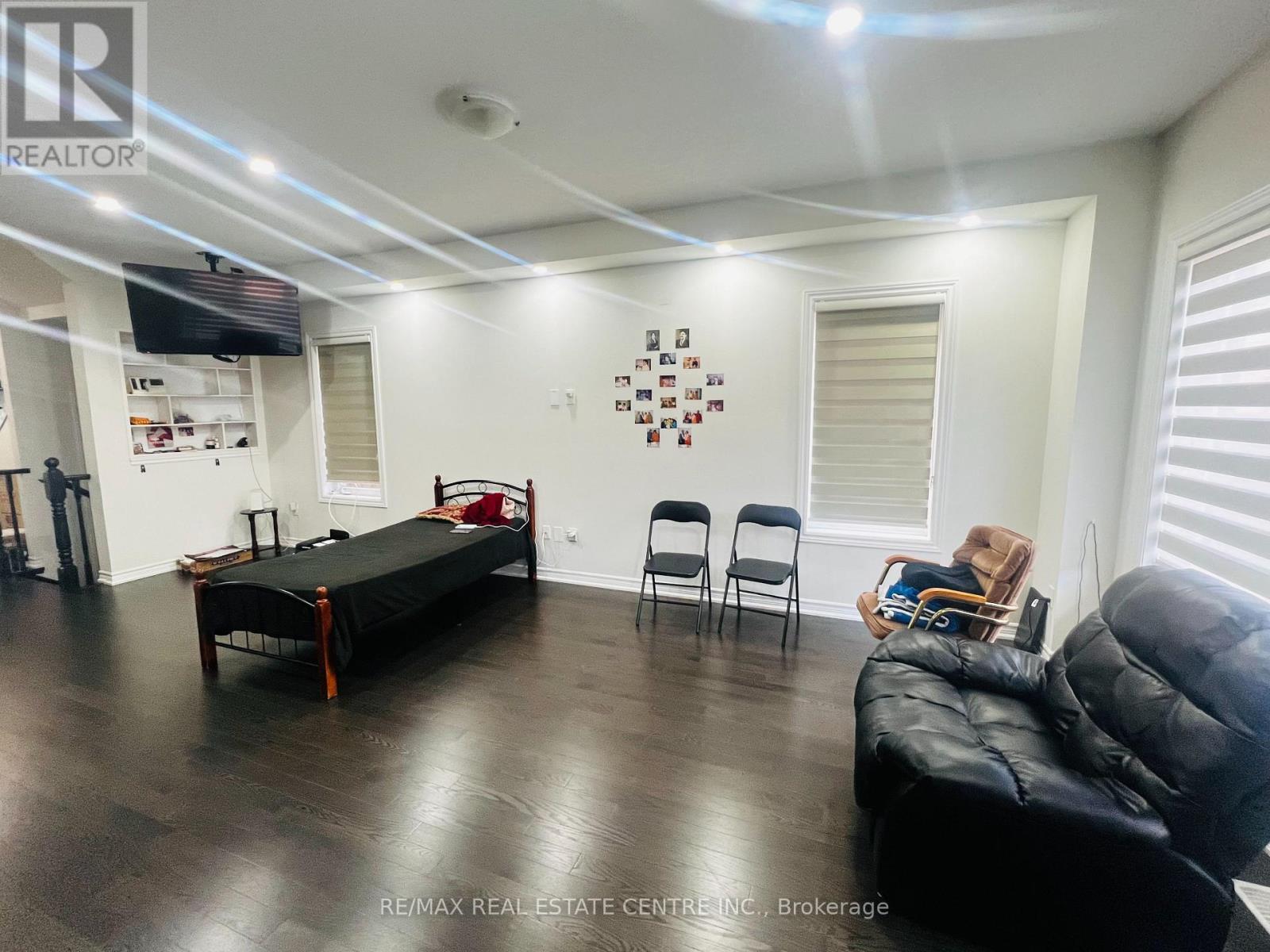 13 Maynada Road, Brampton, Ontario  L7A 4X6 - Photo 10 - W12646126