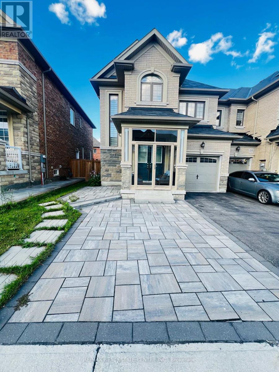 13 Maynada Road, Brampton, Ontario  L7A 4X6 - Photo 4 - W12646126