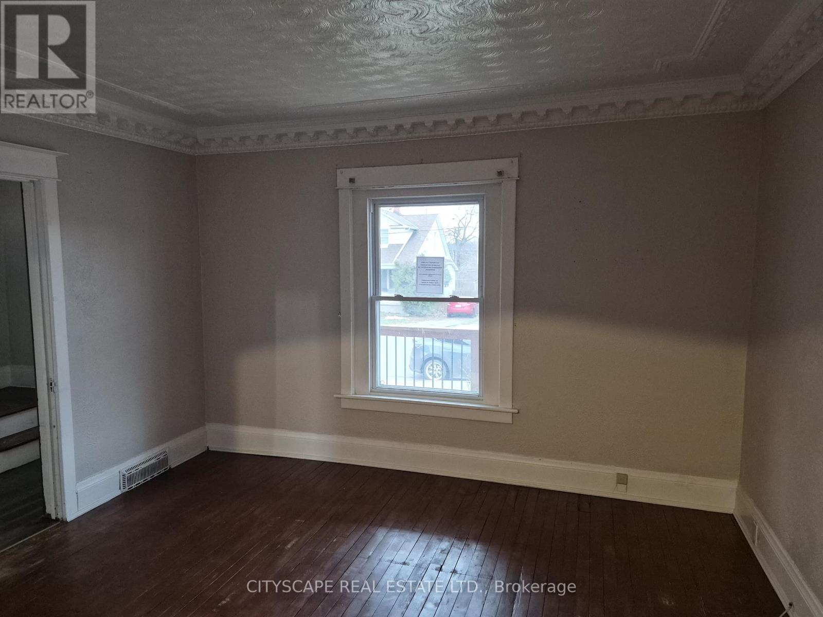 28 Margery Road, Welland, Ontario  L3B 2P6 - Photo 13 - X12646056