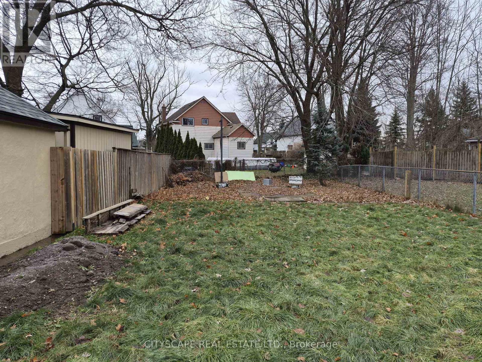 28 Margery Road, Welland, Ontario  L3B 2P6 - Photo 30 - X12646056