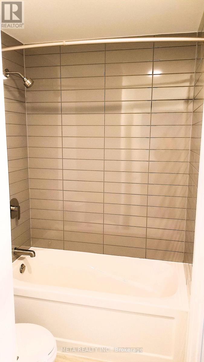 407 - 25 Wellington Street S, Kitchener, Ontario  N2G 0G5 - Photo 8 - X12646062