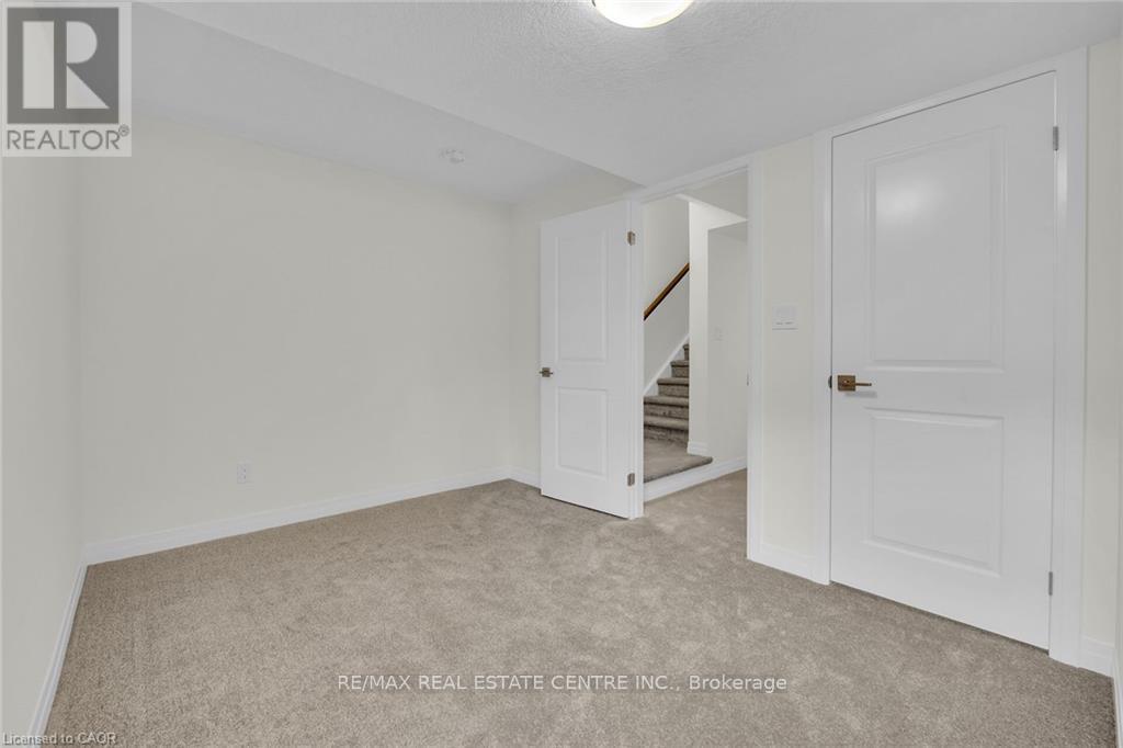 C017 - 10 Urbane Boulevard, Kitchener, Ontario  N2E 0H8 - Photo 19 - X12646128