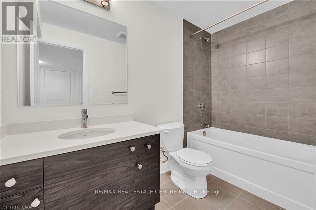 C017 - 10 Urbane Boulevard, Kitchener, Ontario  N2E 0H8 - Photo 25 - X12646128