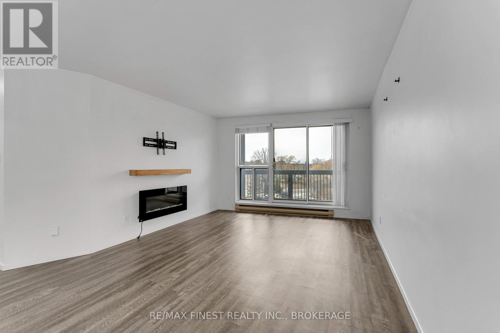 312 - 66 Greenview Drive, Kingston (Central City West), Ontario  K7M 7C5 - Photo 12 - X12646148