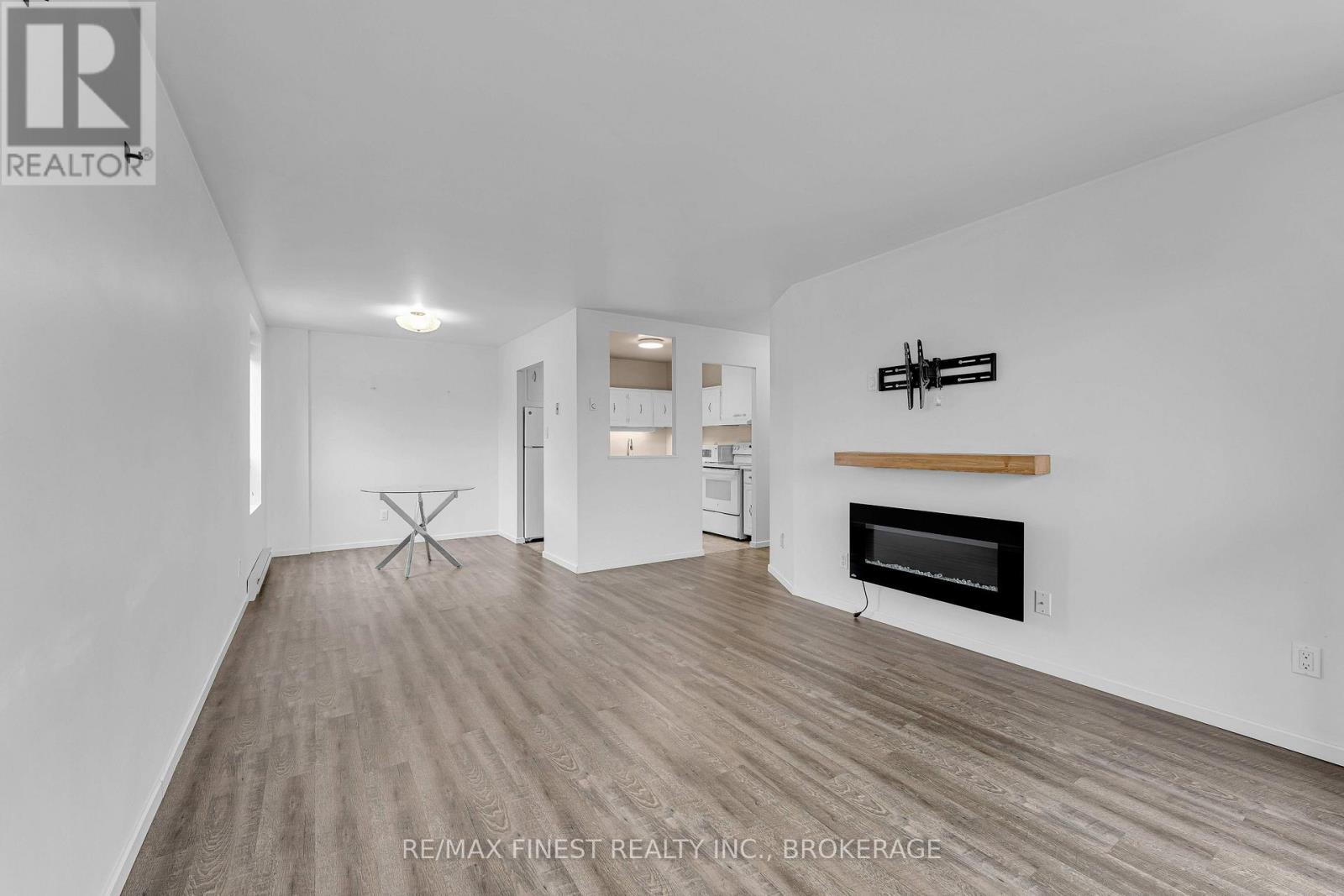 312 - 66 Greenview Drive, Kingston (Central City West), Ontario  K7M 7C5 - Photo 13 - X12646148